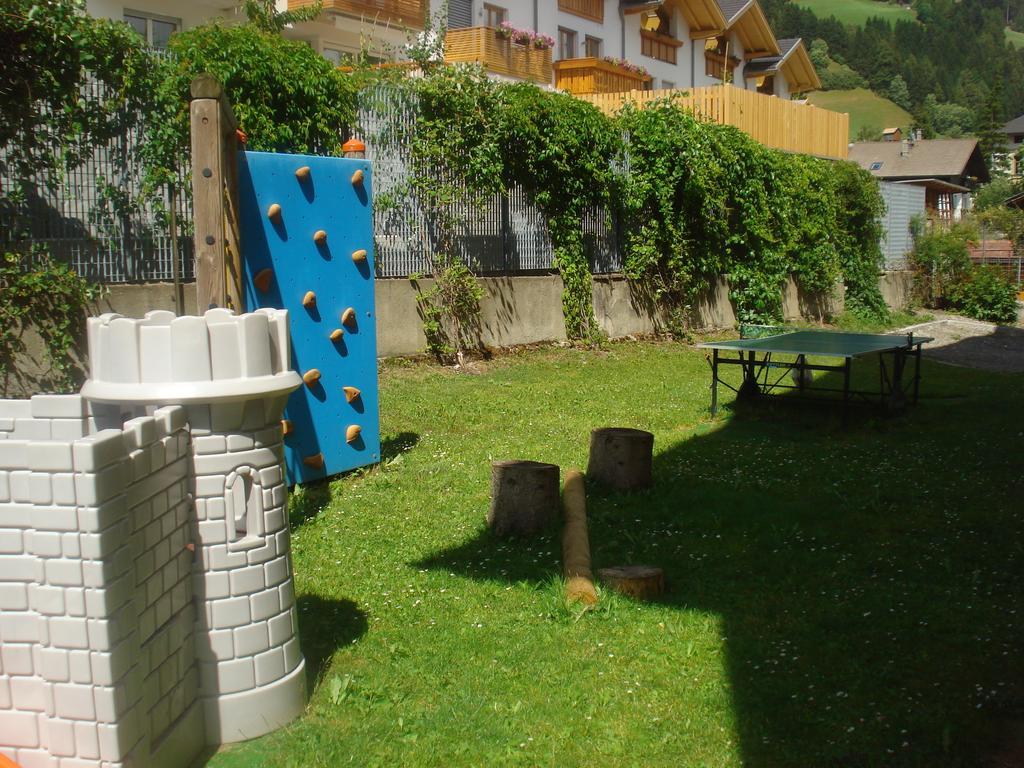 Piccolohotel Tempele Garni San Candido Eksteriør bilde