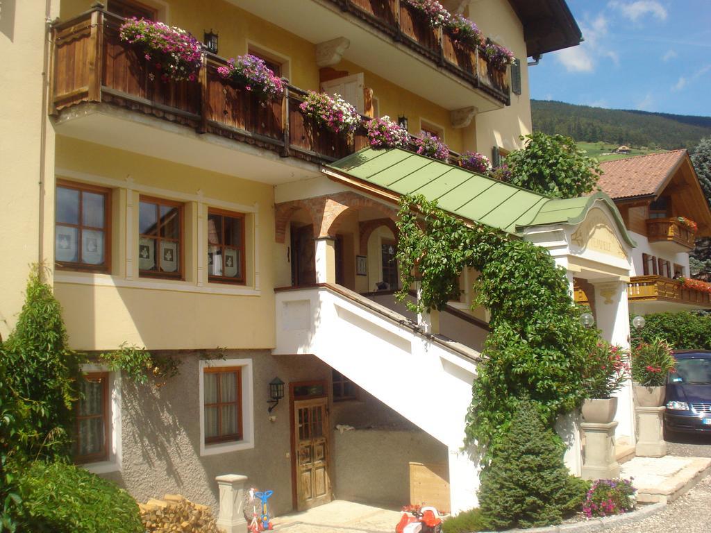 Piccolohotel Tempele Garni San Candido Eksteriør bilde